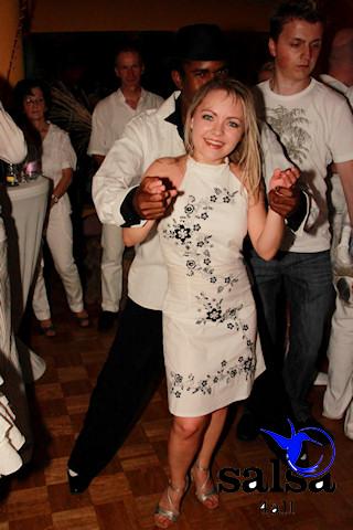 White Sommer Salsa Night 115 2009-08-15